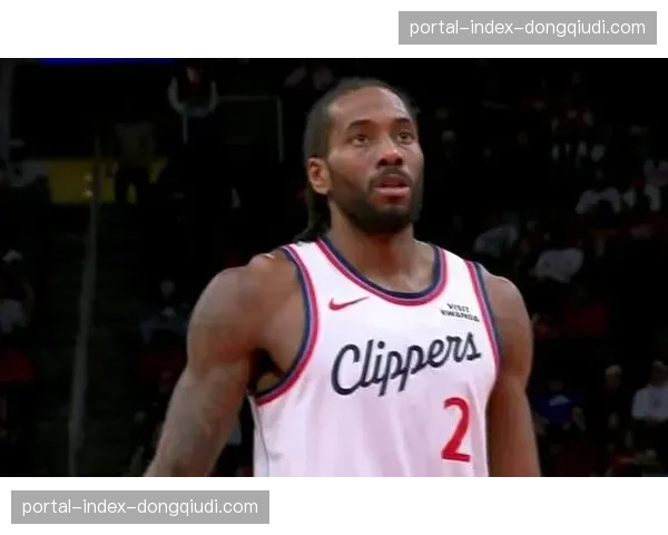 快船末节伦纳德独砍19分，率队完成逆转击败火箭